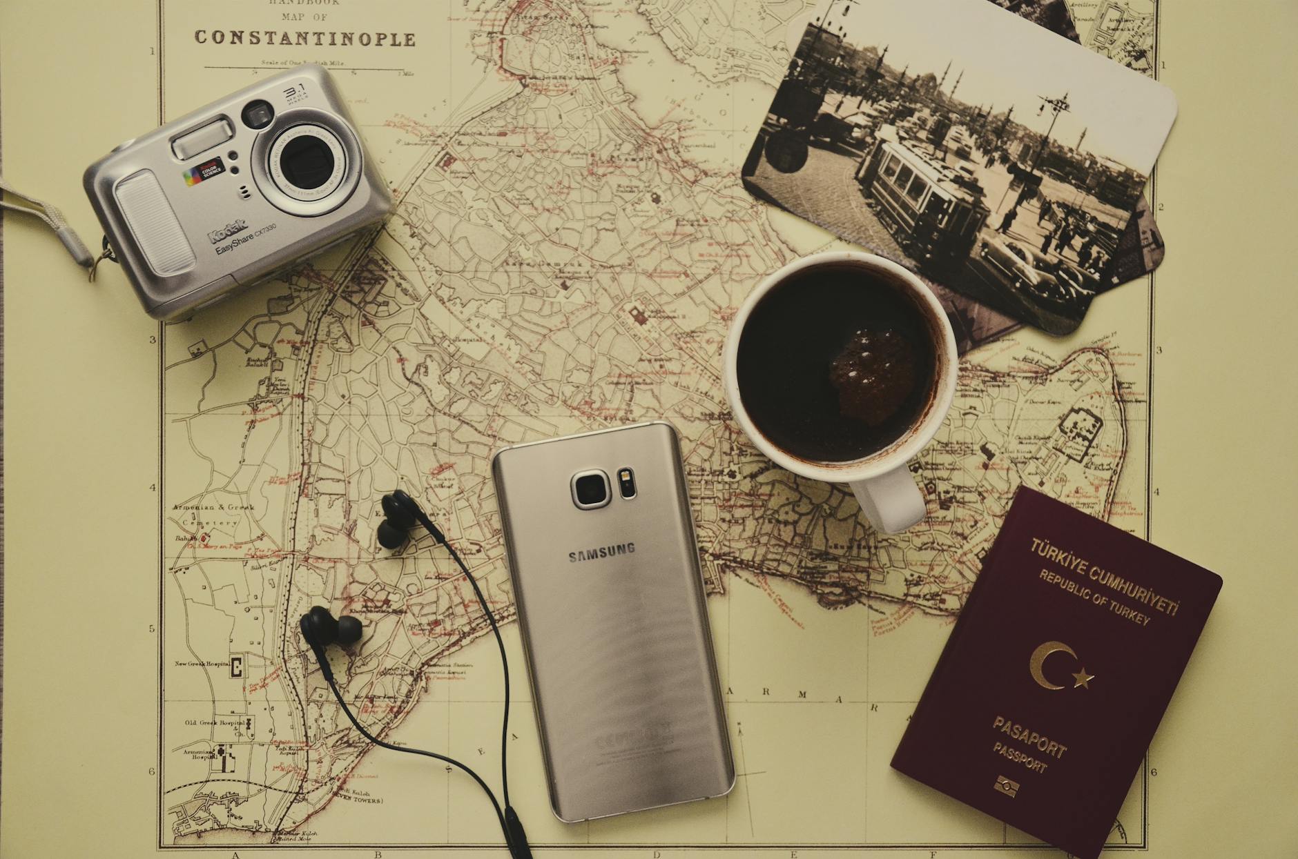 10 Essential Travel Gadgets: Elevate your journey with these must-haves (2024)